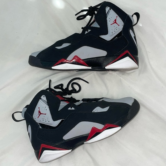 Jordan 7, size 4 youth - Picture 1 of 5